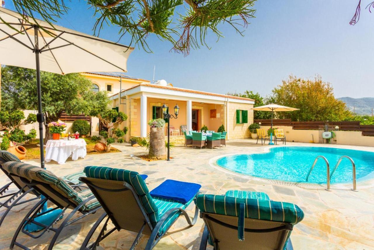 Villa Constantinos Kato Yialia Exteriér fotografie
